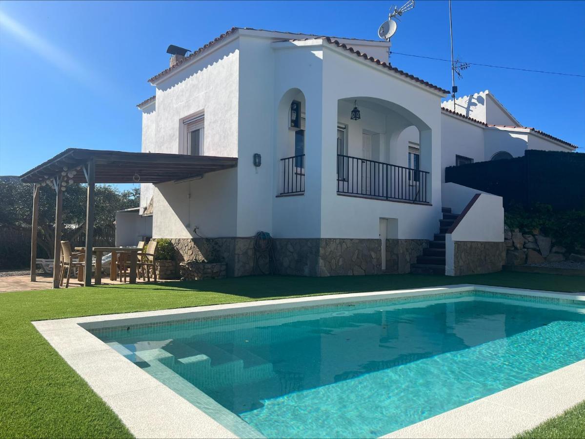 Alemanya 38 Villa Torroella De Montgri Luaran gambar