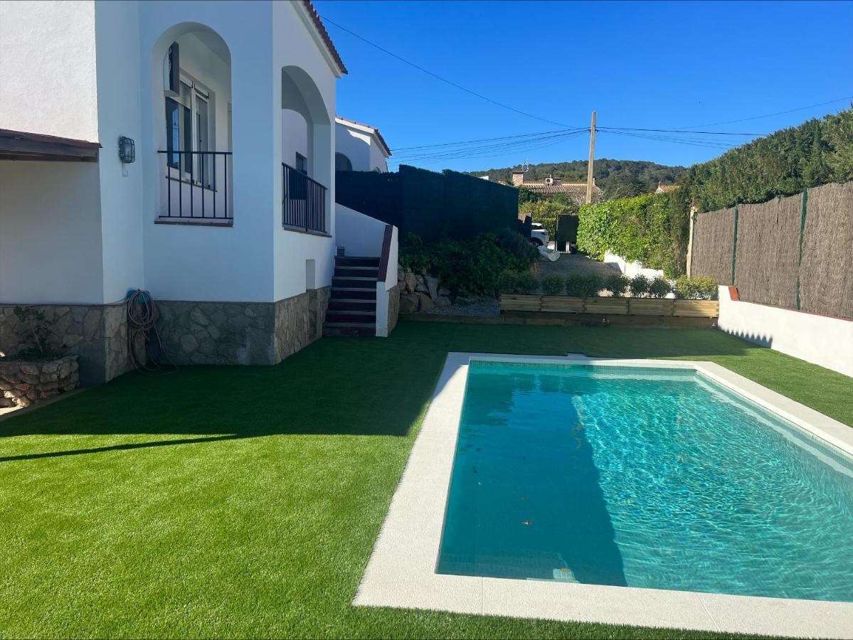 Alemanya 38 Villa Torroella De Montgri Luaran gambar